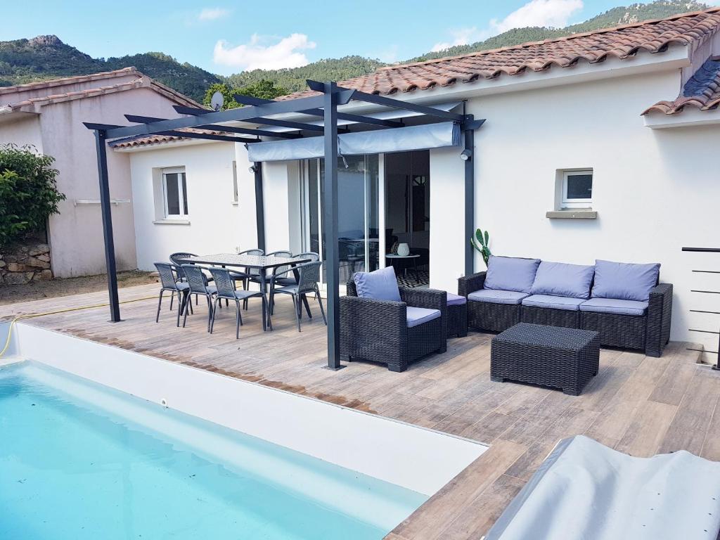 Villa SANTA LUCIA Taglio Rosso 20144 Sainte-Lucie-de-Porto-Vecchio