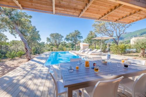 Villa Seia,Pisc Chauf,8 pers 4ch Lecci france