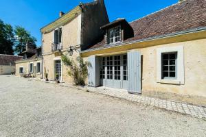 Villa Seigneurie Les Aulnaies bâtisse d'exception avec piscine Les Aulnaies 37230 FONDETTES (Portail blanc) 37230 Fondettes Région Centre