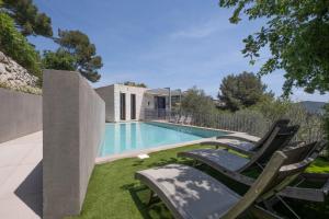 SERRENDY  MAISON CALIFORNIENNE  Piscine & calme absolu !