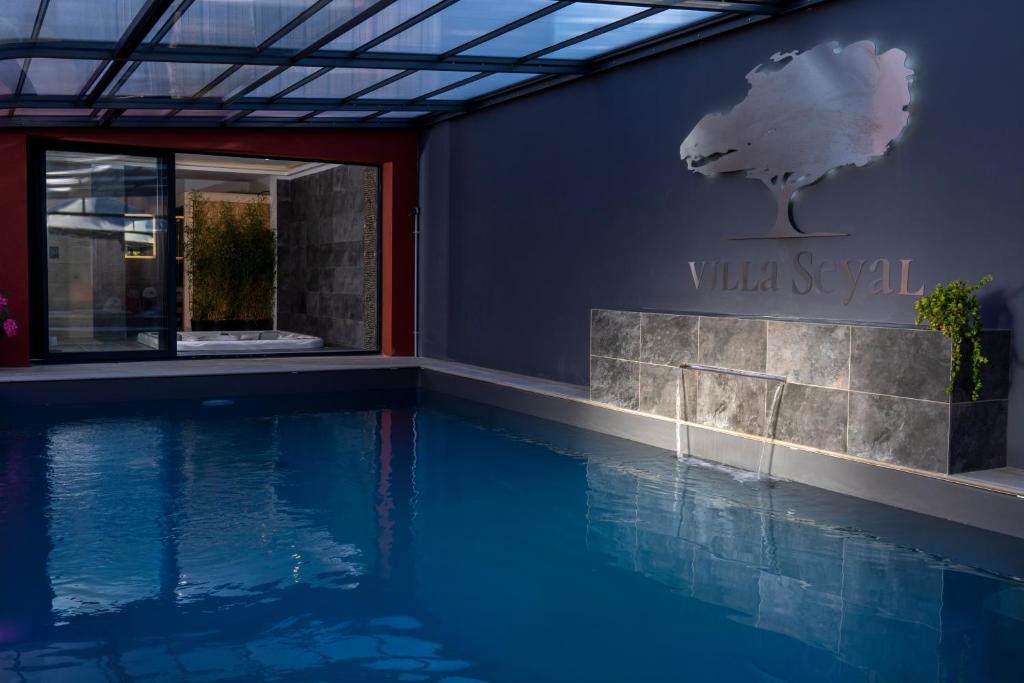Villa Villa Seyal - avec piscine - jacuzzi - sauna & climatisation Rue de Cyrus, 72100 Le Mans