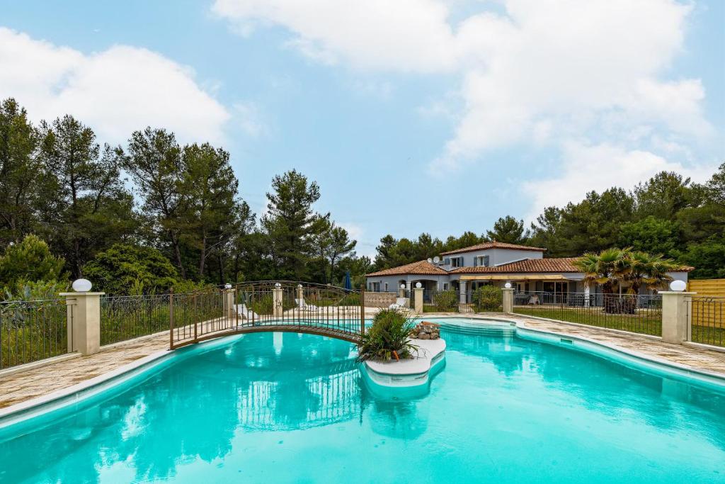 Maison de vacances Villa Signo - Piscine privée 4 clos du Danjean, 83870 Signes