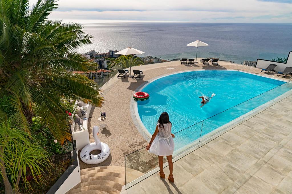 Villa Sky Villa by An Island Apart 12 Caminho do Pico da Cruz 9000-270 Funchal