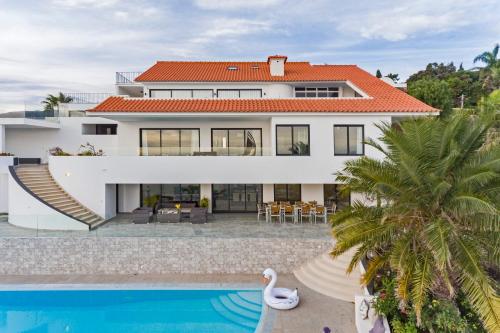 Sky Villa by An Island Apart