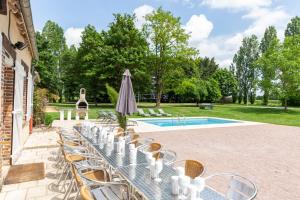 Villa So Villa Ramenerie 45 - Heated pool - Basket - 1h30 from Paris - 26 beds Lieu dit la ramener 45320 Courtemaux Région Centre