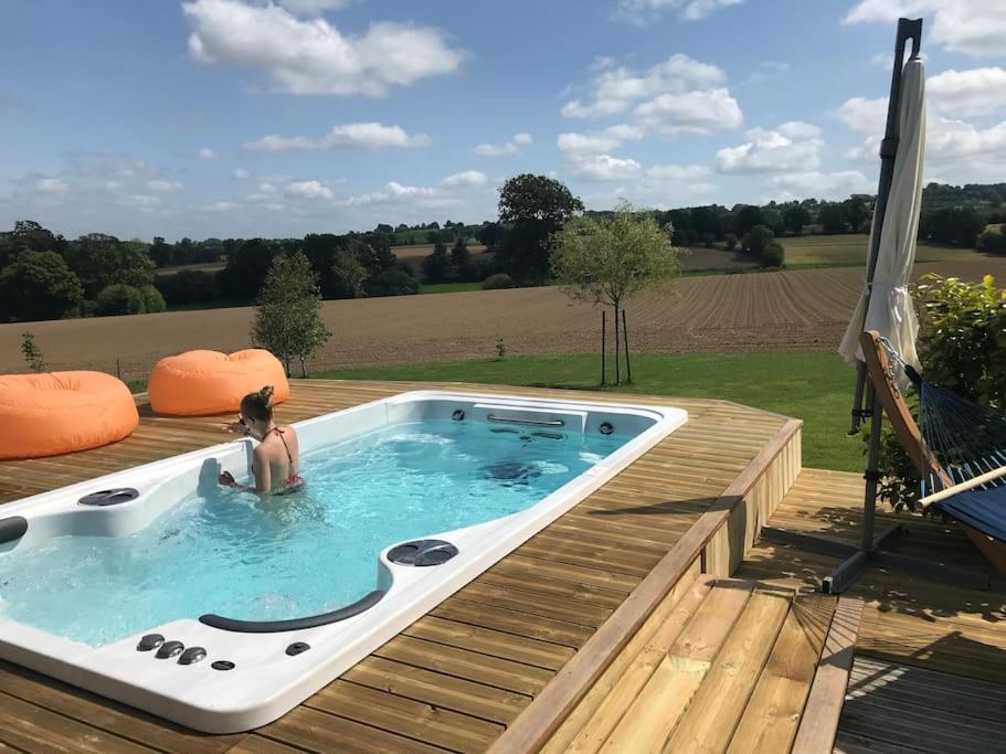 Spa privé a 38°C au coeur du bocage Normand 5 Route de Saint-Sever, 14380 Sept-Frères