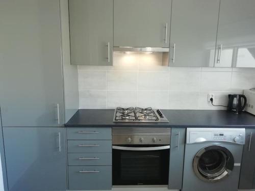 Spacious 2+1 Villa with communal pool and gardens