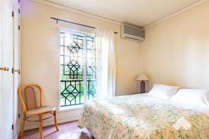 Spacious Villa in Jardim do Golfe • Pool