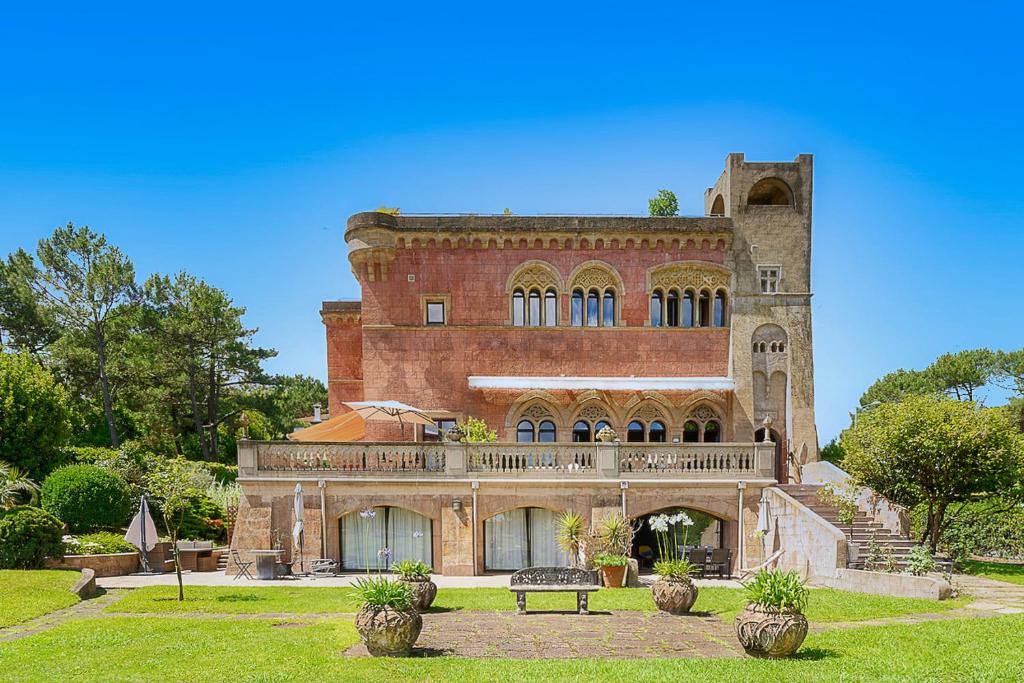 Villa Splendide demeure de charme avec vue sur le Golf, proche plage et terrasse 1 Avenue des Crêtes 64600 Anglet