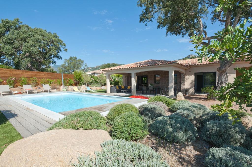 Villa villa standing piscine chauffée privée Poggio Rosso, 20144 Sainte-Lucie-de-Porto-Vecchio