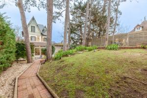 Standing town house Deauville - 350 m of the beach