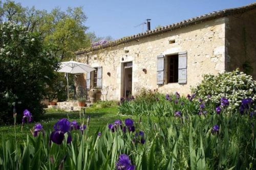 Stunning 21-Bed Cottage in La Sauvetat 2 houses