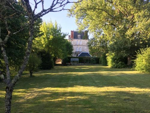Stunning Chateau on the river bank in Saint Astier