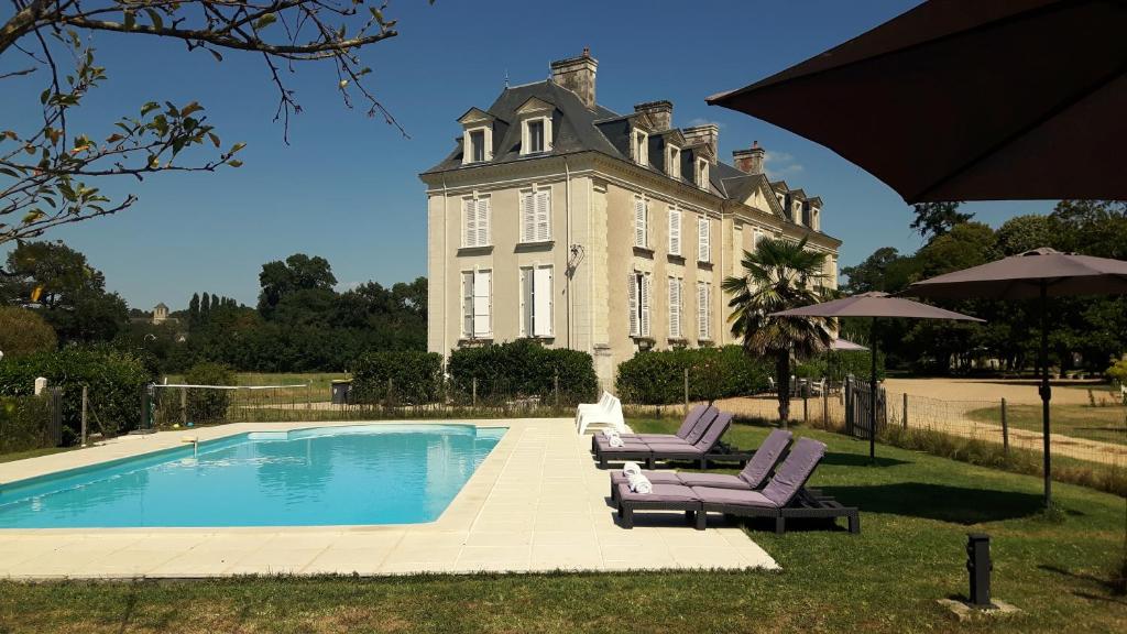 Sublime villa in a domain with private beach and pool in Grimaud - Welkeys 83310 Grimaud