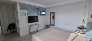 Sunrise Villa by Laranjal Rentals