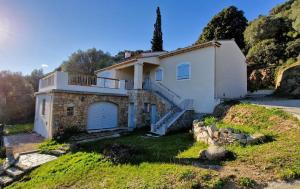 Super villa idyllique avec vue mer imprenable