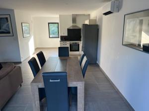 Superbe maison T4 avec clim et jacuzzi au centre