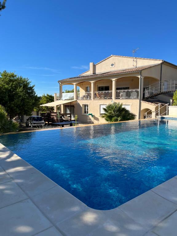 Superbe villa au coeur des Landes 40160 Parentis-en-Born