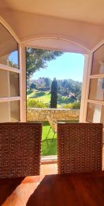 SUPERBE VILLA-DOMAINE AVEC GOLF PISCINE ET TENNIS