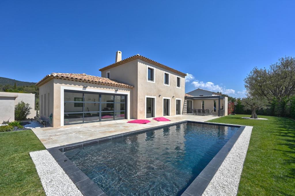 Superbe Villa moderne à proximité de Lourmarin Avenue de la Gravière, 84160 Puyvert