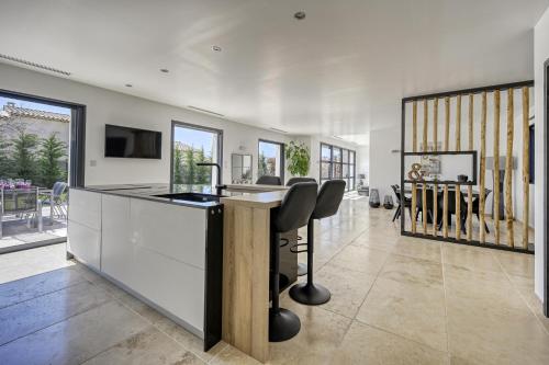 Superbe Villa moderne à proximité de Lourmarin