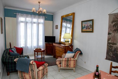 Villa surcouf, Rue calme , 100 de la mer avec 2 salle de bain , fibre Mers-les-Bains france
