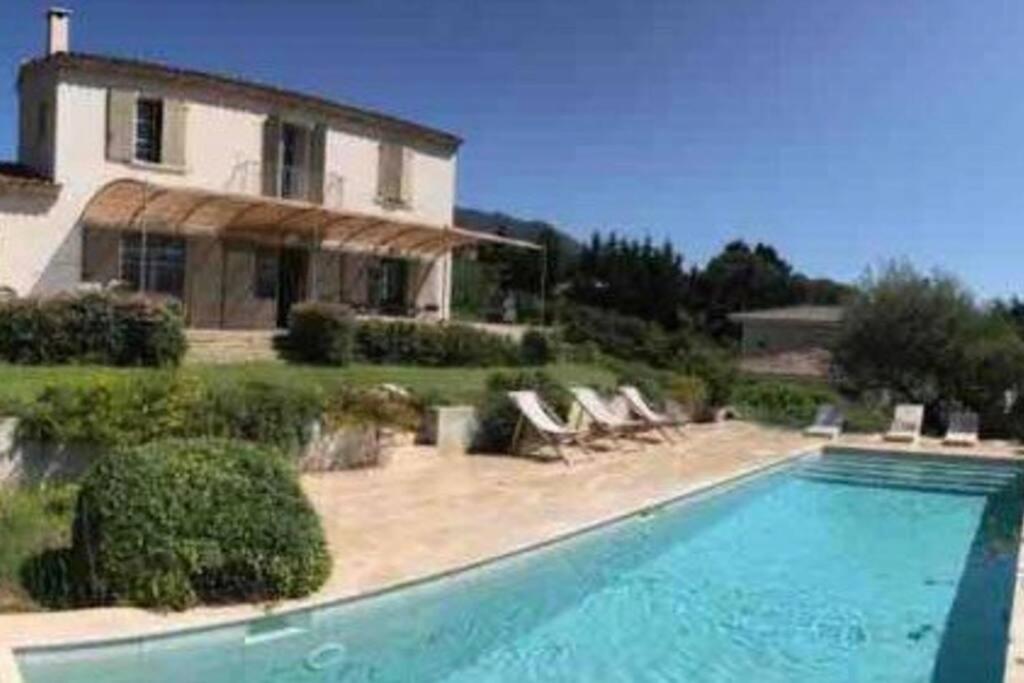 Villa Villa T5 avec piscine. Bastelicaccia Chemin de Balordo, 20129 Bastelicaccia