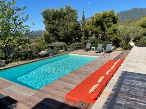 Villa Terra Vecchia, 6 personnes, vue imprenable, piscine chauffée Porto-Vecchio france