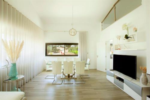 The White Villa by The Getaway Collection