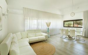 The White Villa by The Getaway Collection