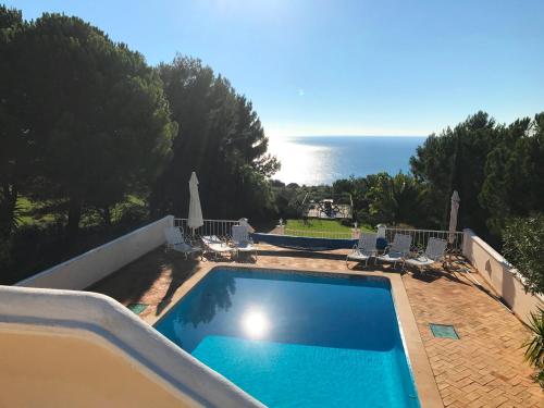Top Cliff Villa with ocean view and pool at stunning cliffs