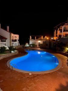 Top villa with extraordinary view of Atlantic