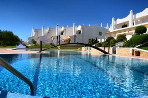 Townhouse 700m from Sao Rafael Beach
