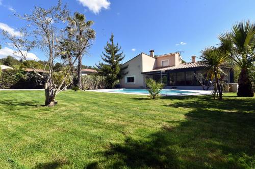 Tres belle villa d architecte 200 m2 a st clement de riviere
