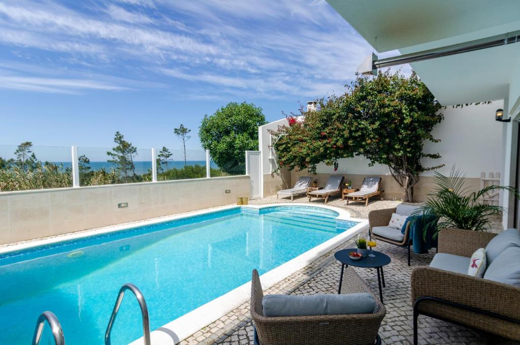 Trueby's Tapada - Amazing Villa with Pool & Ocean View By Silver Prop Rua Mares da Gronelândia n22, 2450-503 Nazaré