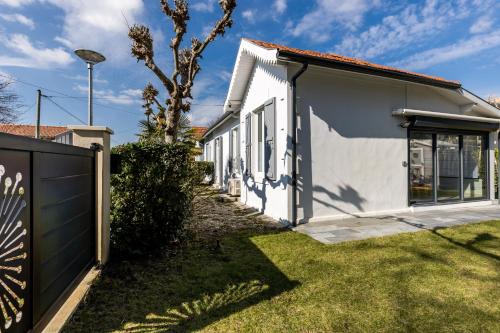 Maison de vacances Villa typique renovee 6 personnes centre-ville du Gazon, 2 Andernos-les-Bains