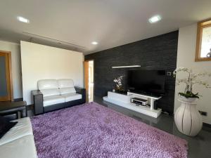 Ucha Villa