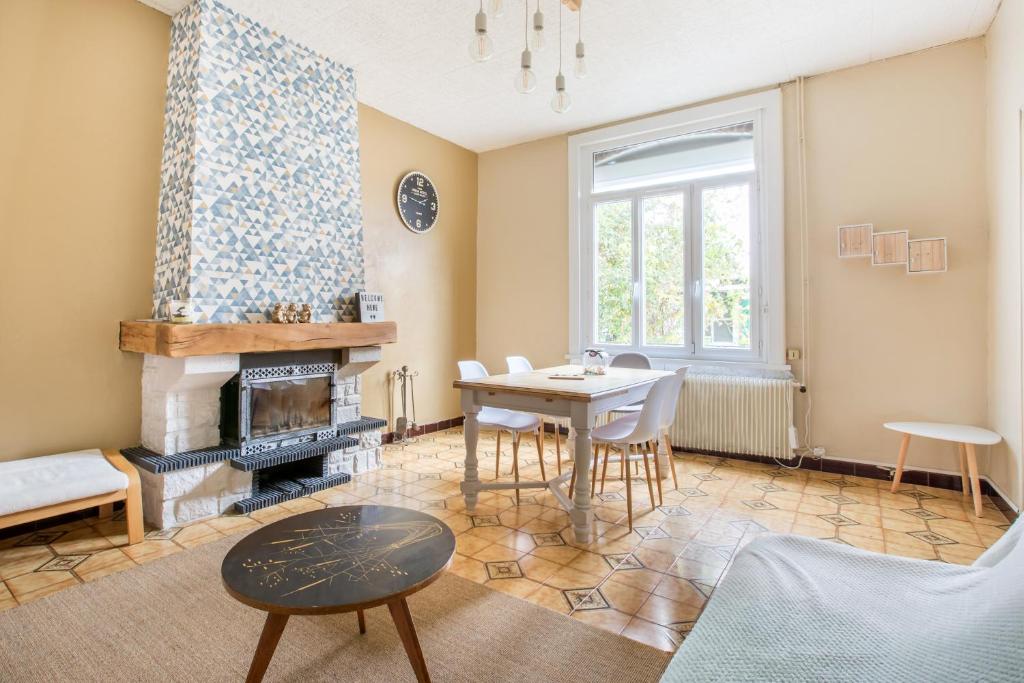 UNIQUE - villa prestige sur la mer, havre de paix
