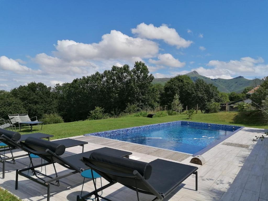 Villa Villa Urrugne, 6 pièces, 8 personnes - FR-1-239-617 55 chemin Predoenea, 64122 Urrugne