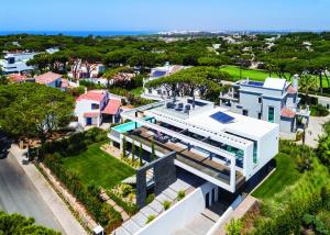 Vale do Lobo Sky Villa by Homing