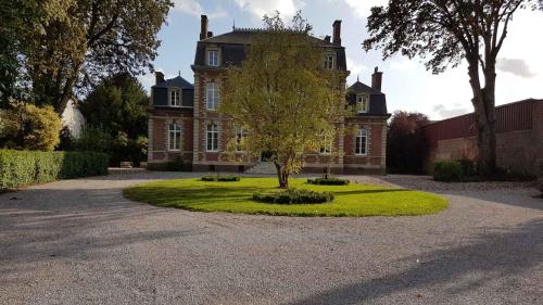 Maison d'hôtes VILLA VARENTIA 24 route d'Amiens Villers-Bretonneux