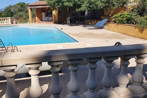 Vast villa swimming pool best for family fun time