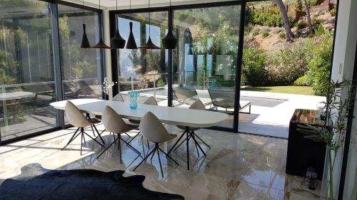 very private villa Best