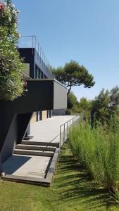 very private villa Best