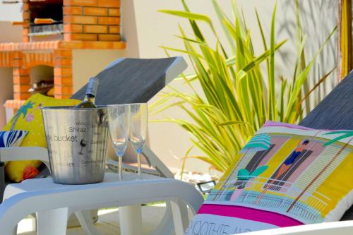 VILA CRISTINA MAR (8 guests and oceanview)