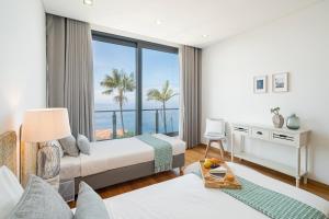 Vila Papagaio Verde by An Island Apart