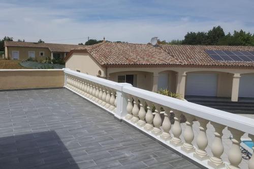 VILLA 12 PERSONNES AVEC PISCINE