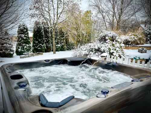 Villa 200m2 avec PISCINE chauffée & SPA & sauna & kota-grill