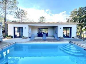 Villa 3 chambres avec piscine proche des piscines naturelles du Cavu
