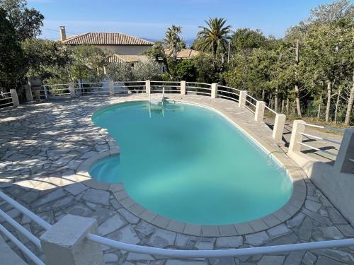 Villa 3 chambres piscine vue mer